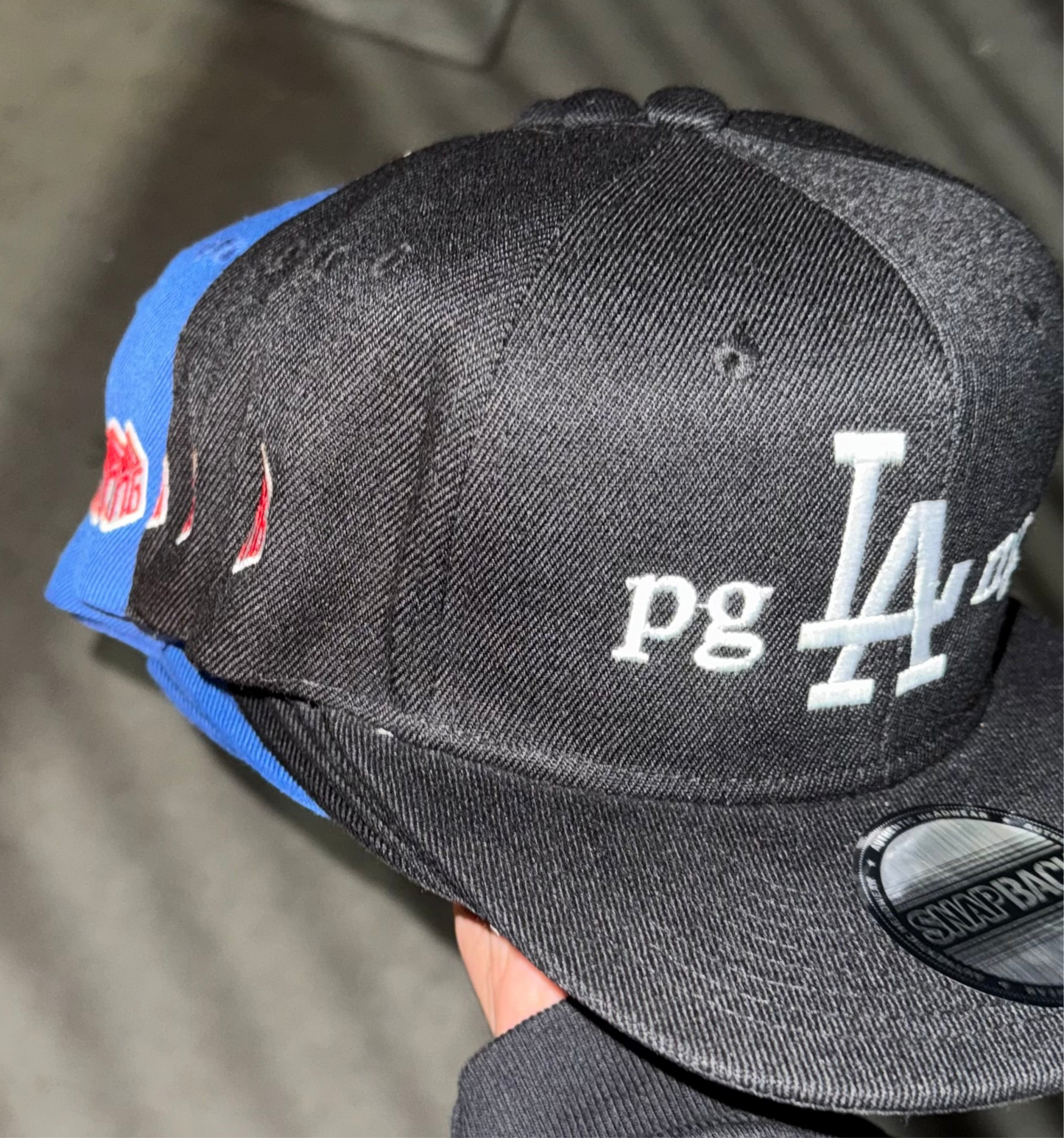 pgLAng hats